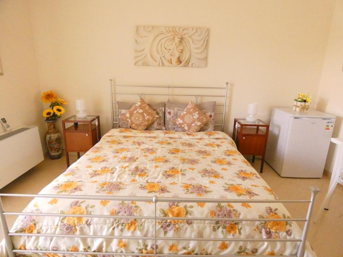 Villa Magnolia B&B Таорміна Екстер'єр фото